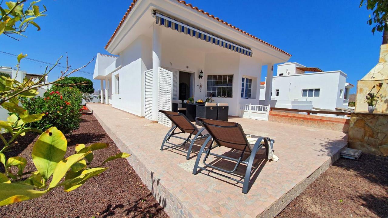 Ferienhaus Casa Blanca - Tarajalejo - Glasfaserinternet - Meerblick Exterior photo